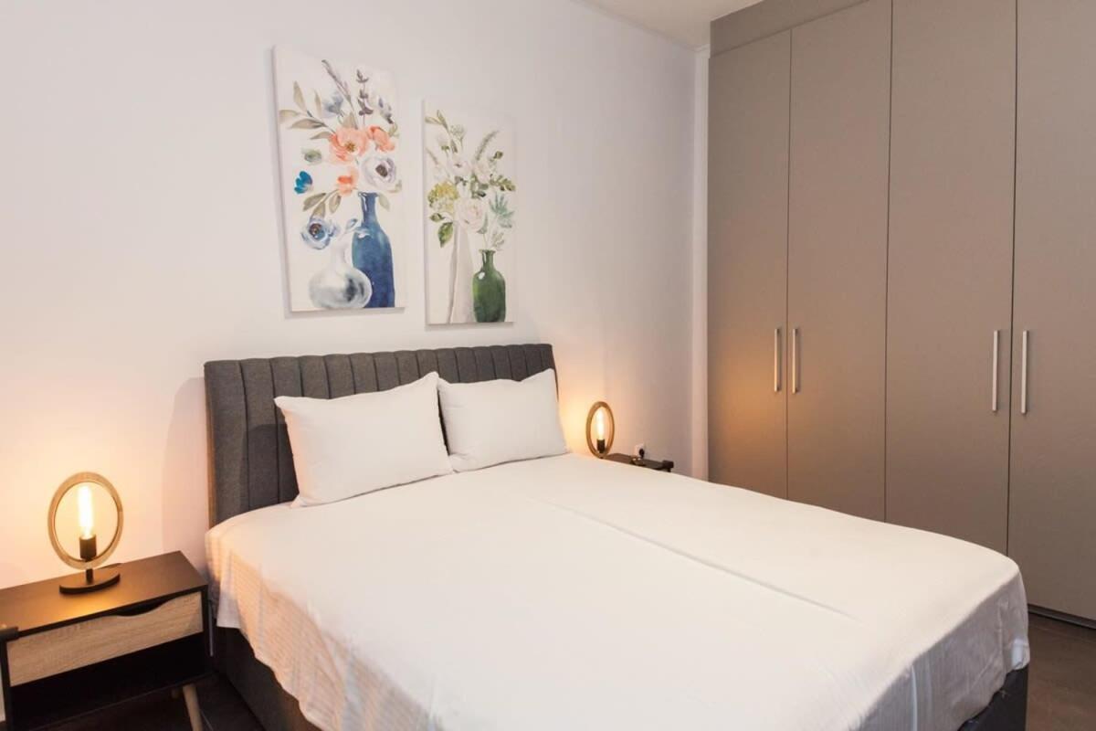 Apartamento Elegant Urban Escape 1 Bd Apt In Kolonaki Atenas Exterior foto