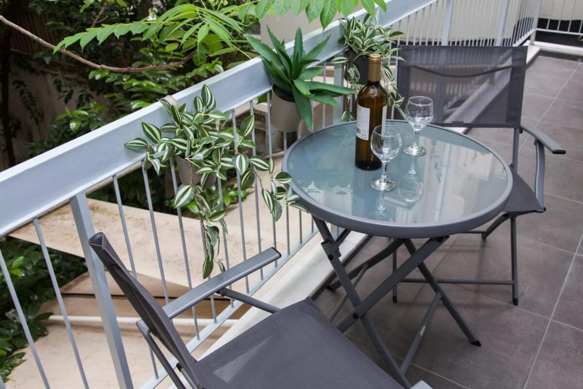 Apartamento Elegant Urban Escape 1 Bd Apt In Kolonaki Atenas Exterior foto