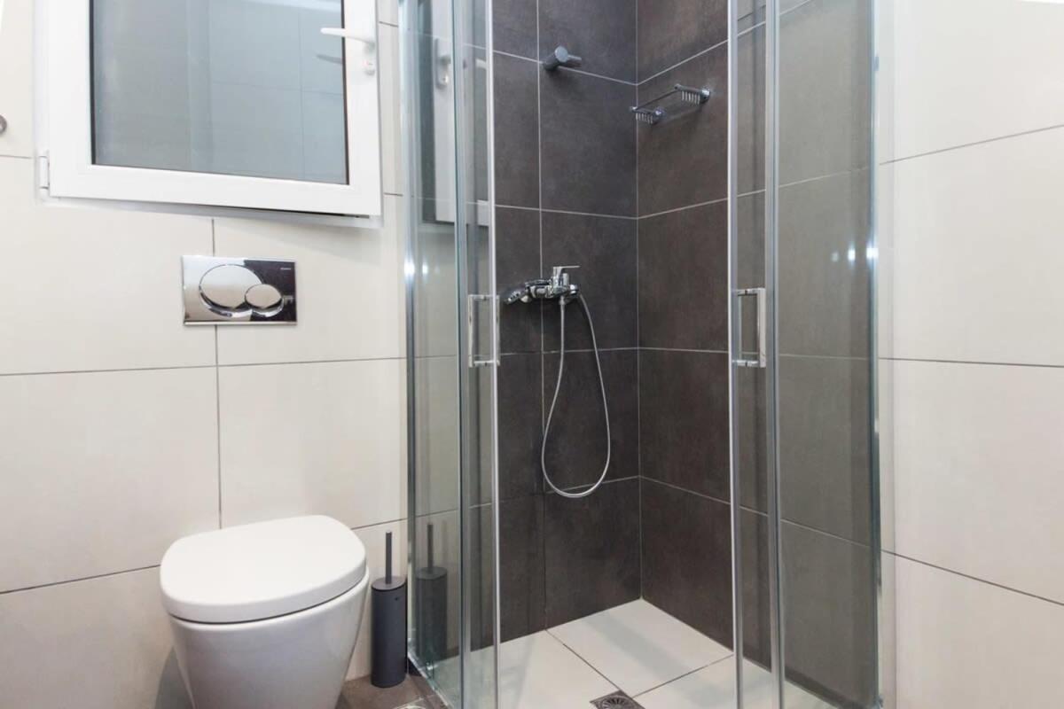 Apartamento Elegant Urban Escape 1 Bd Apt In Kolonaki Atenas Exterior foto