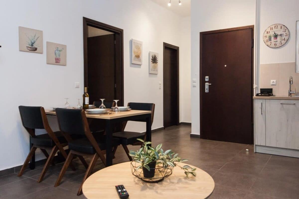 Apartamento Elegant Urban Escape 1 Bd Apt In Kolonaki Atenas Exterior foto